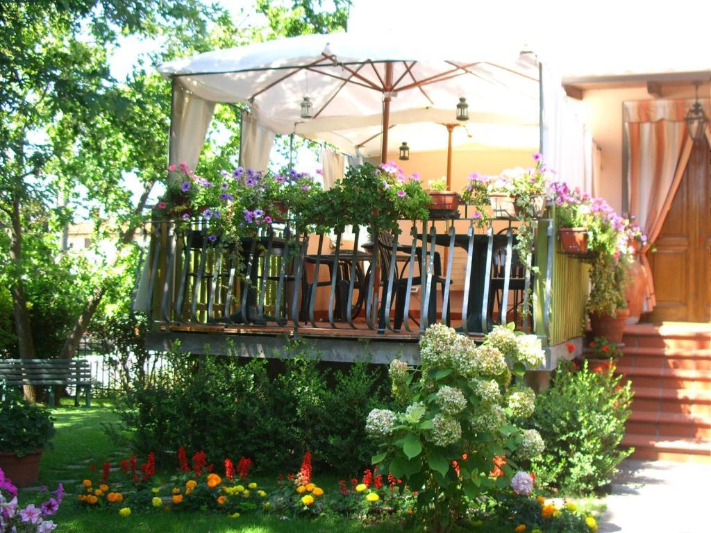 Bed and Breakfast Al Tondone Лукка Экстерьер фото